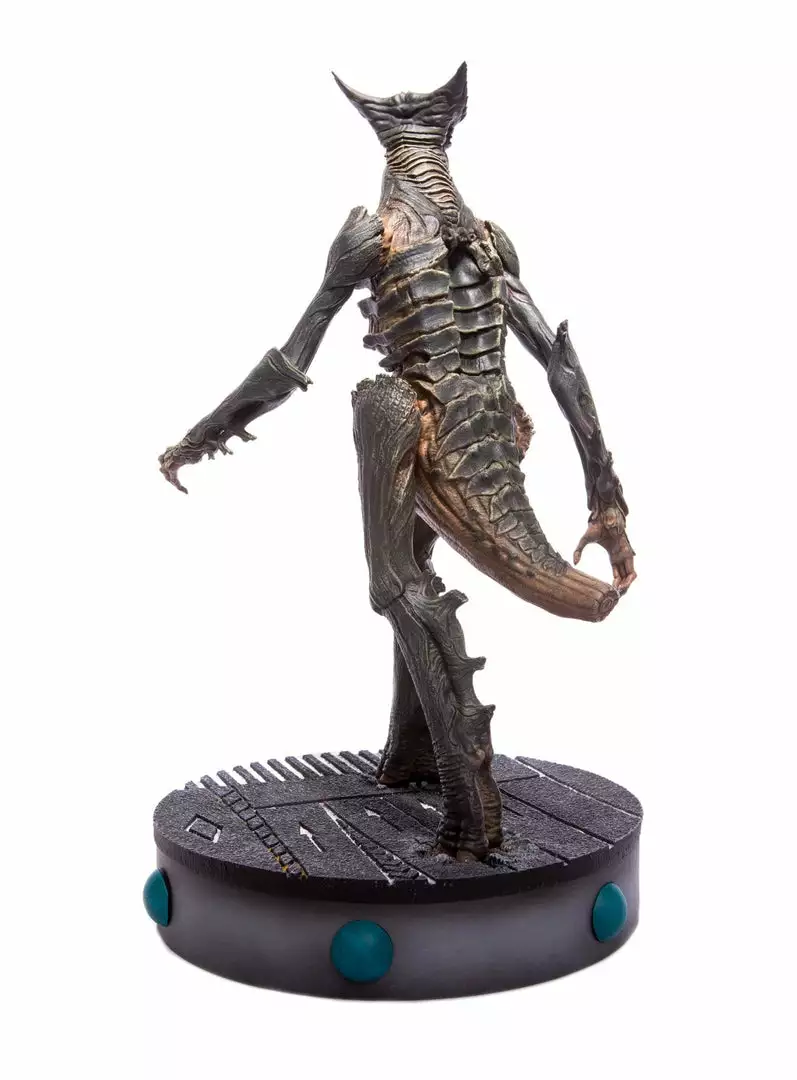 Mondo Colossal Giant Monster Maquette Mondo Colossal Giant Monster Maquette