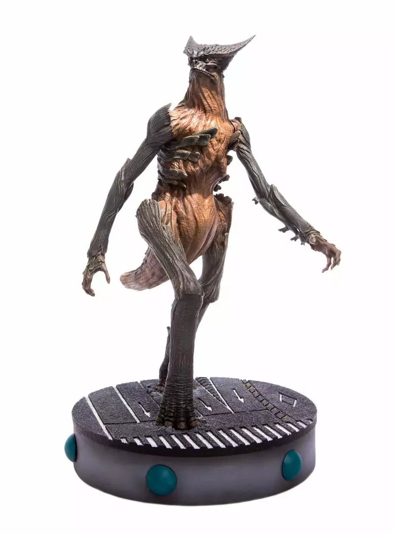 Mondo Colossal Giant Monster Maquette Mondo Colossal Giant Monster Maquette