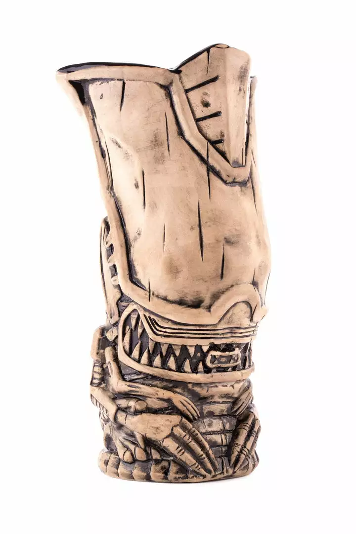 Mondo Tikis Alien Queen Tiki Mug (Xeno Bone Variant) Mondo Tikis Alien Queen Tiki Mug (Xeno Bone Variant)