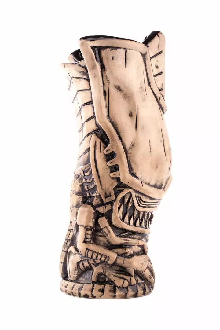 Mondo Tikis Alien Queen Tiki Mug (Xeno Bone Variant) Mondo Tikis Alien Queen Tiki Mug (Xeno Bone Variant)