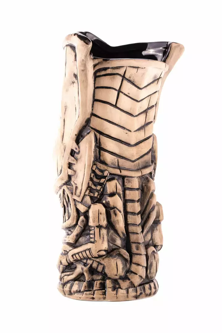 Mondo Tikis Alien Queen Tiki Mug (Xeno Bone Variant) Mondo Tikis Alien Queen Tiki Mug (Xeno Bone Variant)