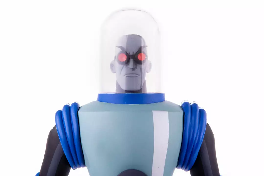 Mondo Toys Batman: The Animated Series - Mr. Freeze 1/6 Scale Figure Mondo Toys Batman: The Animated Series - Mr. Freeze 1/6 Scale Figure