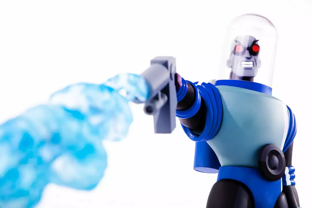 Mondo Toys Batman: The Animated Series - Mr. Freeze 1/6 Scale Figure Mondo Toys Batman: The Animated Series - Mr. Freeze 1/6 Scale Figure