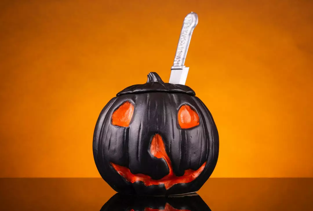 Mondo Halloween Tiki Mug (Devil's Eyes) Mondo Halloween Tiki Mug (Devil's Eyes)