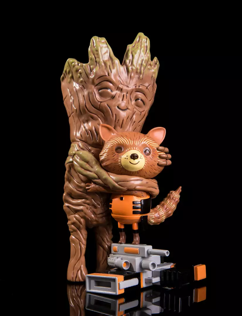 Mike Mitchell Rocket & Groot: Treehugger Vinyl Figure Exclusive Toys Mike Mitchell Rocket & Groot: Treehugger Vinyl Figure Exclusive Toys