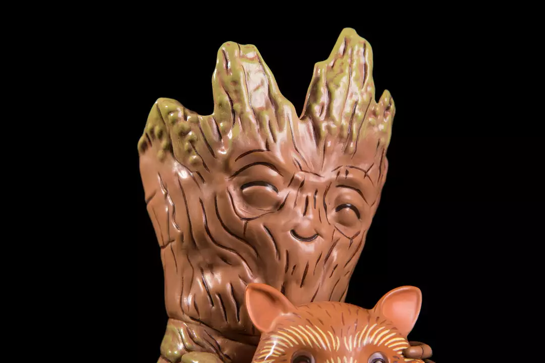 Mike Mitchell Rocket & Groot: Treehugger Vinyl Figure Exclusive Toys Mike Mitchell Rocket & Groot: Treehugger Vinyl Figure Exclusive Toys