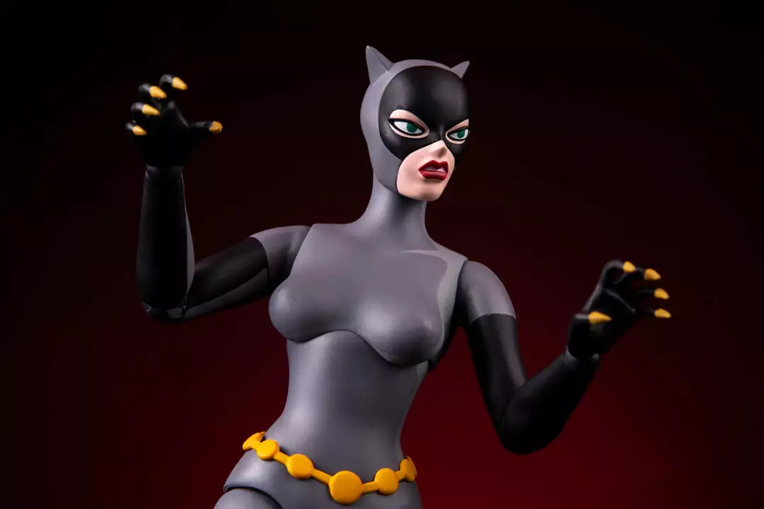 Mondo Toys Batman: The Animated Series - Catwoman 1/6 Scale Figure - Regular Edition Mondo Toys Batman: The Animated Series - Catwoman 1/6 Scale Figure - Regular Edition