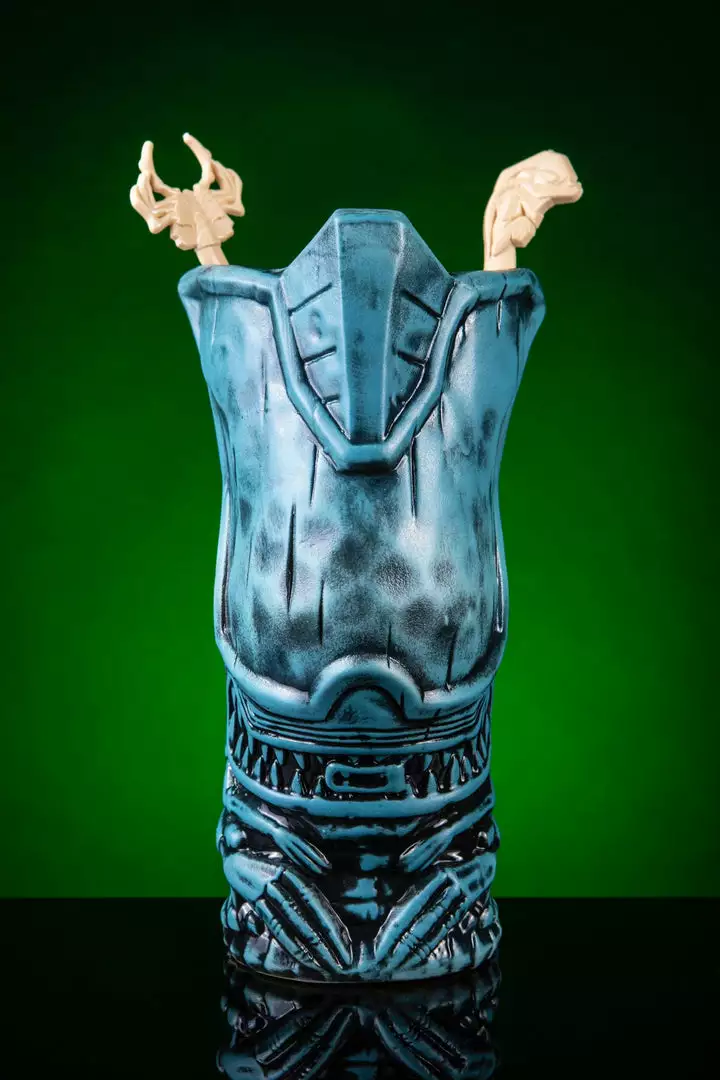 Mondo Alien Queen Tiki Mug (Airlock Variant) Mondo Alien Queen Tiki Mug (Airlock Variant)