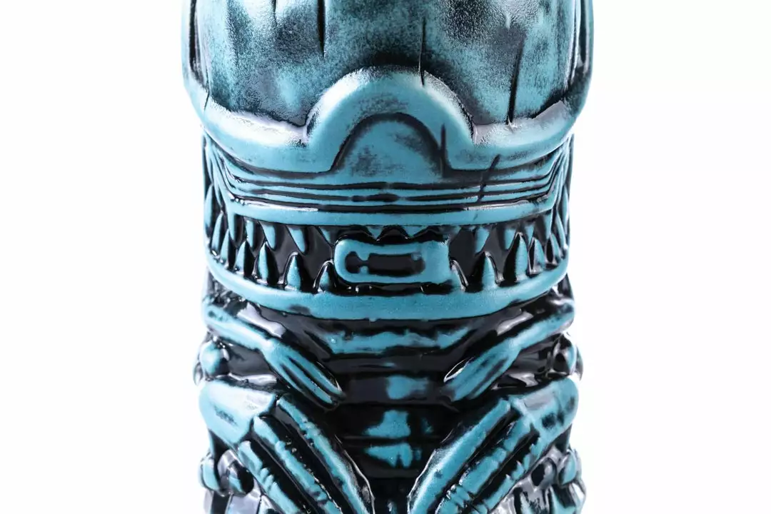 Mondo Alien Queen Tiki Mug (Airlock Variant) Mondo Alien Queen Tiki Mug (Airlock Variant)