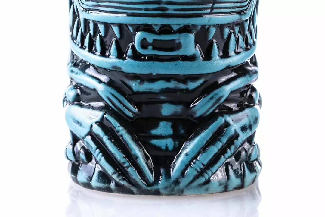 Mondo Alien Queen Tiki Mug (Airlock Variant) Mondo Alien Queen Tiki Mug (Airlock Variant)