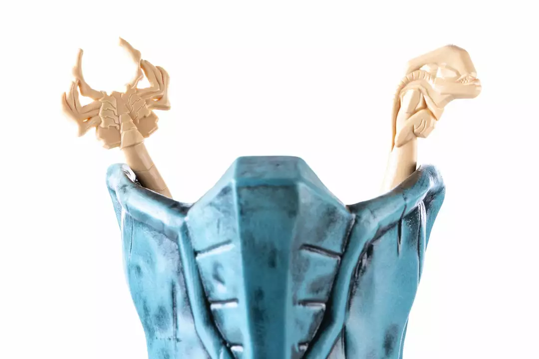 Mondo Alien Queen Tiki Mug (Airlock Variant) Mondo Alien Queen Tiki Mug (Airlock Variant)